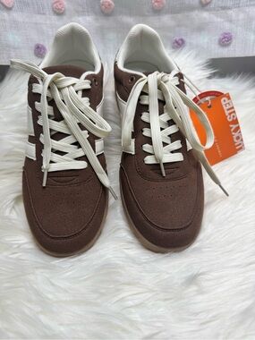 Lucky Brand Brown Sneakers with Cream Laces and Stripes